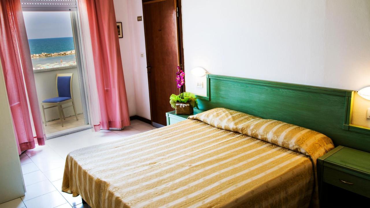 Hotel Villa Sole Resort Bellaria-Igea Marina Esterno foto