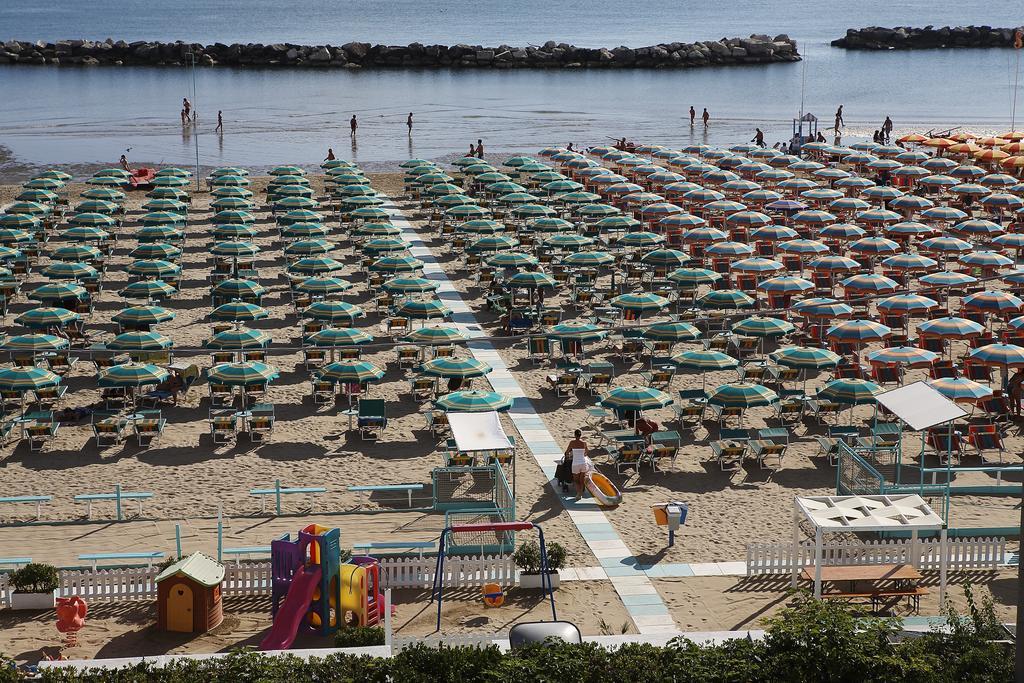 Hotel Villa Sole Resort Bellaria-Igea Marina Esterno foto