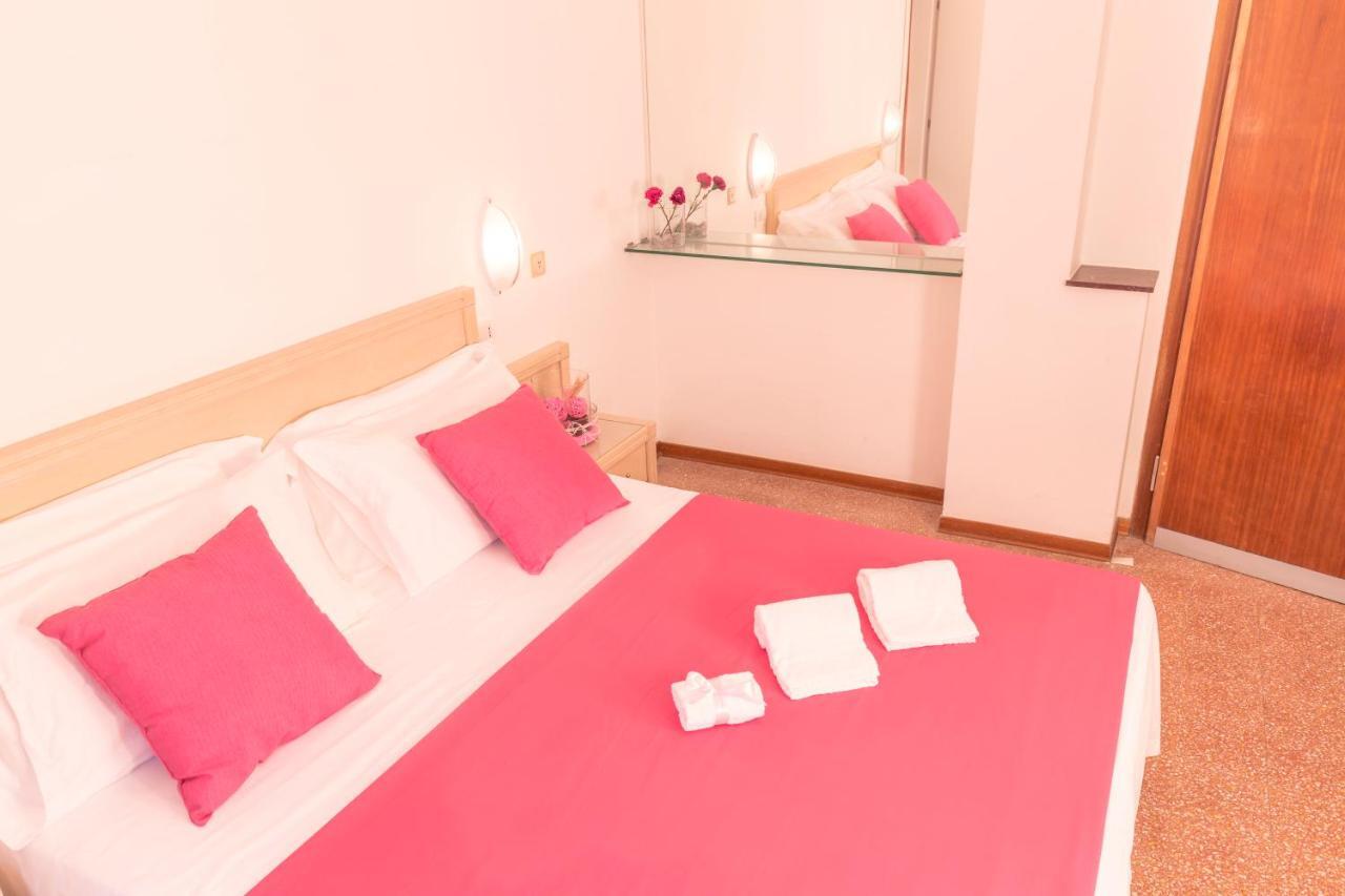 Hotel Villa Sole Resort Bellaria-Igea Marina Esterno foto
