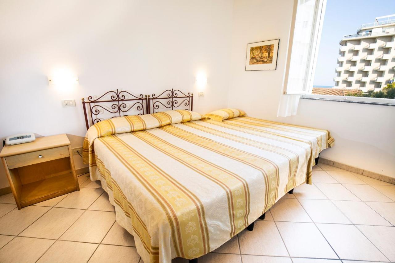 Hotel Villa Sole Resort Bellaria-Igea Marina Esterno foto